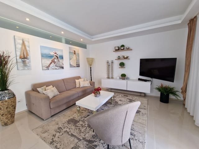 2 bedroom Apartment for sale in Doña Pepa, Rojales with pool - € 324,900 (Ref: 9611351)