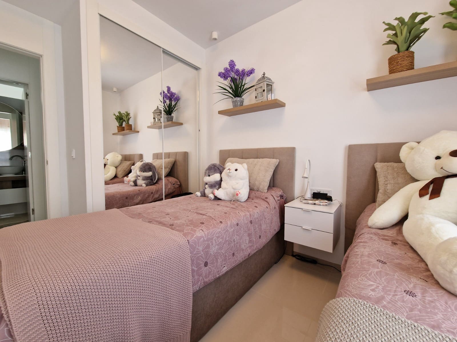 2 bedroom Apartment for sale in Dona Pepa with pool - € 324,900 (Ref: 9611351)