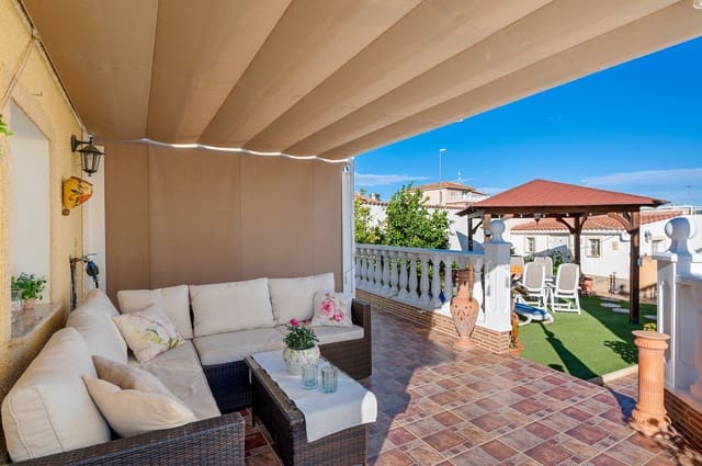 4 soveværelse Villa til salg i Doña Pepa, Rojales med swimmingpool - € 449.500 (Ref: 9611356)