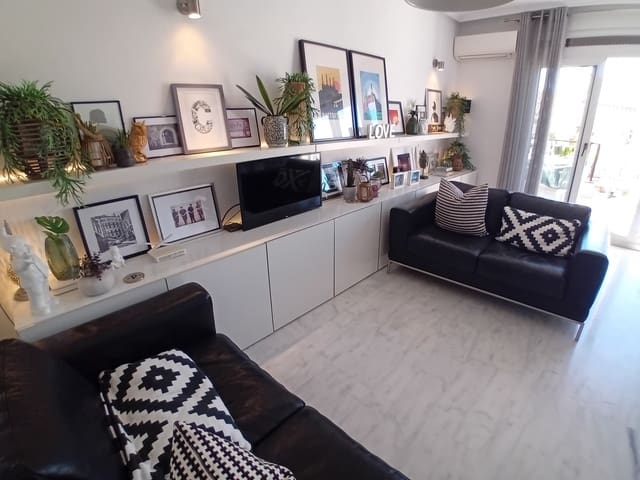 Casa de 2 habitaciones en Algorfa en venta con piscina - 285.000 € (Ref: 9634374)