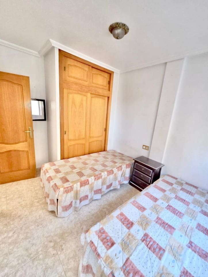 3 quarto Casa em Banda para venda em Playa Flamenca com piscina - 248 000 € (Ref: 9639350)