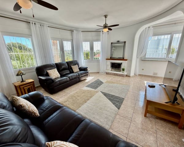 Chalet de 3 habitaciones en Ciudad Quesada, Rojales en venta con piscina - 625.000 € (Ref: 9666339)