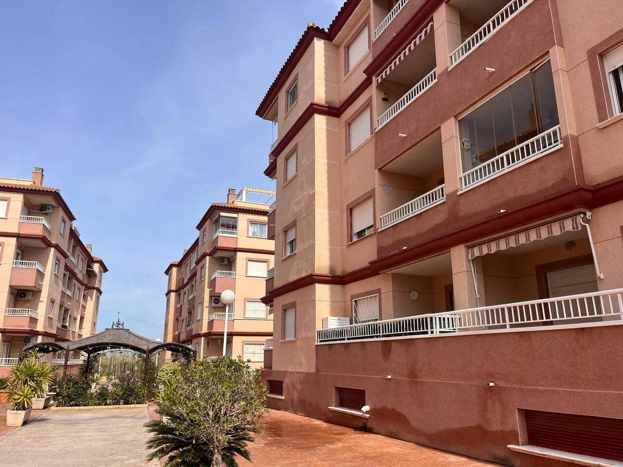 2 sovrum Lägenhet till salu i Algorfa med pool - 111 995 € (Ref: 9679737)