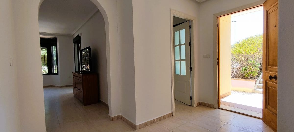 2 makuuhuone Huoneisto myytävänä paikassa Campoamor mukana uima-altaan - 169 000 € (Ref: 9679741)