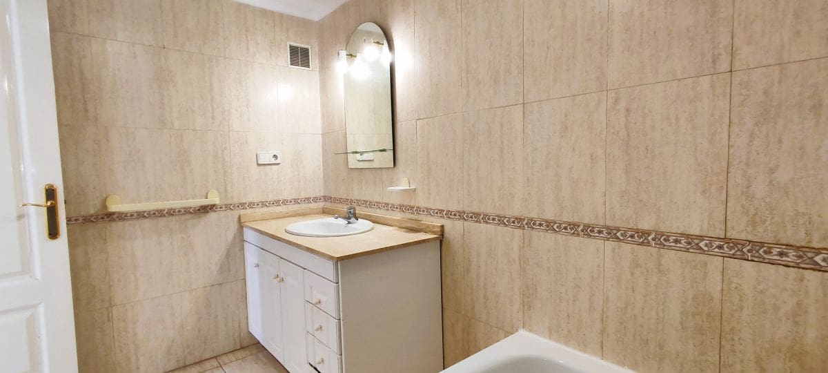 2 makuuhuone Huoneisto myytävänä paikassa Campoamor mukana uima-altaan - 169 000 € (Ref: 9679741)