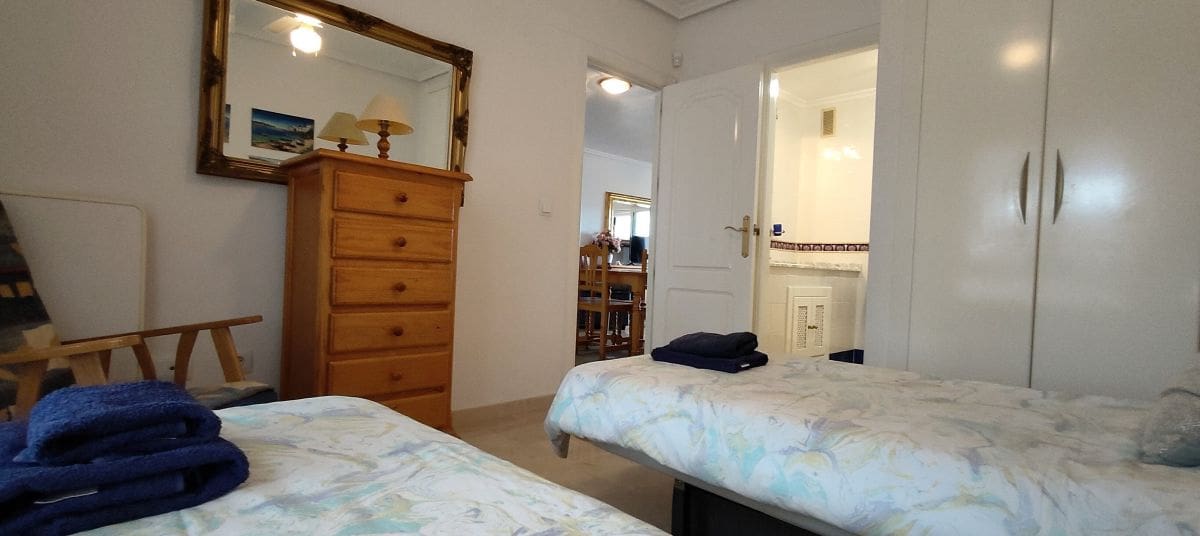 2 bedroom Apartment for sale in Villamartin with pool - € 169,900 (Ref: 9679742)