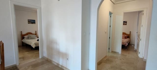 Apartamento de 2 habitaciones en Villamartin, Orihuela en venta con piscina - 169.900 € (Ref: 9679742)