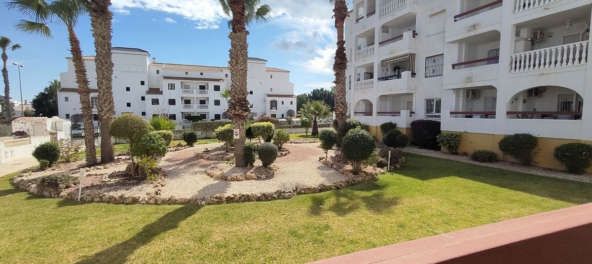 2 bedroom Apartment for sale in Villamartin with pool - € 169,900 (Ref: 9679742)