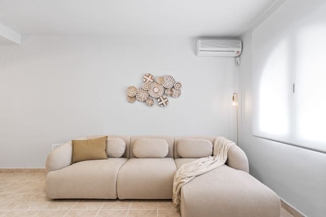 2 sypialnia Dom na sprzedaż w La Florida, Orihuela z basenem - 205 000 € (Ref: 9719089)