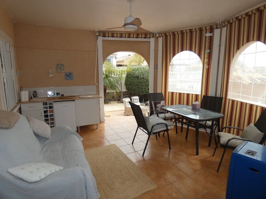 3 soverom Villa til salgs i La Marina med svømmebasseng garasje - € 360 000 (Ref: 9725019)