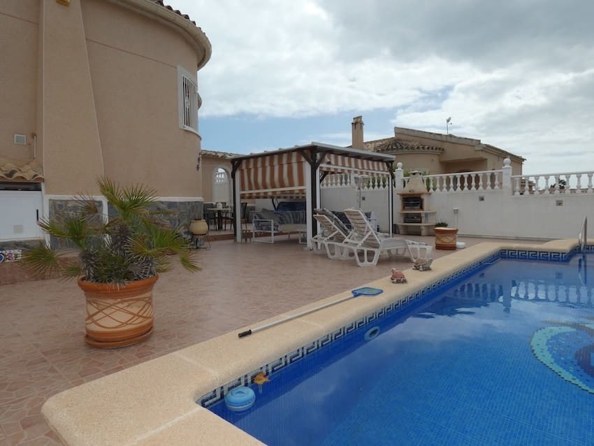 3 soverom Villa til salgs i La Marina med svømmebasseng garasje - € 360 000 (Ref: 9725019)