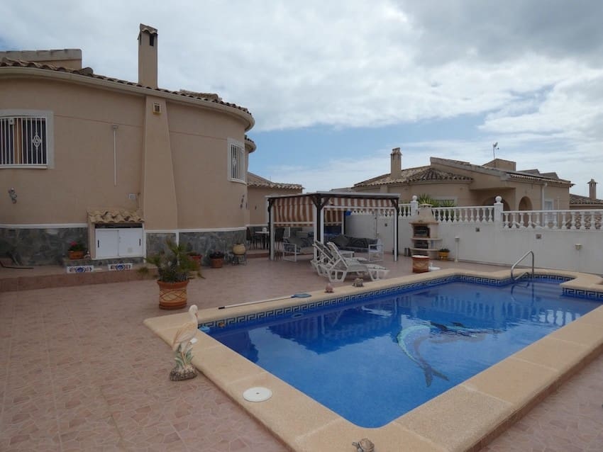 3 soverom Villa til salgs i La Marina med svømmebasseng garasje - € 360 000 (Ref: 9725019)