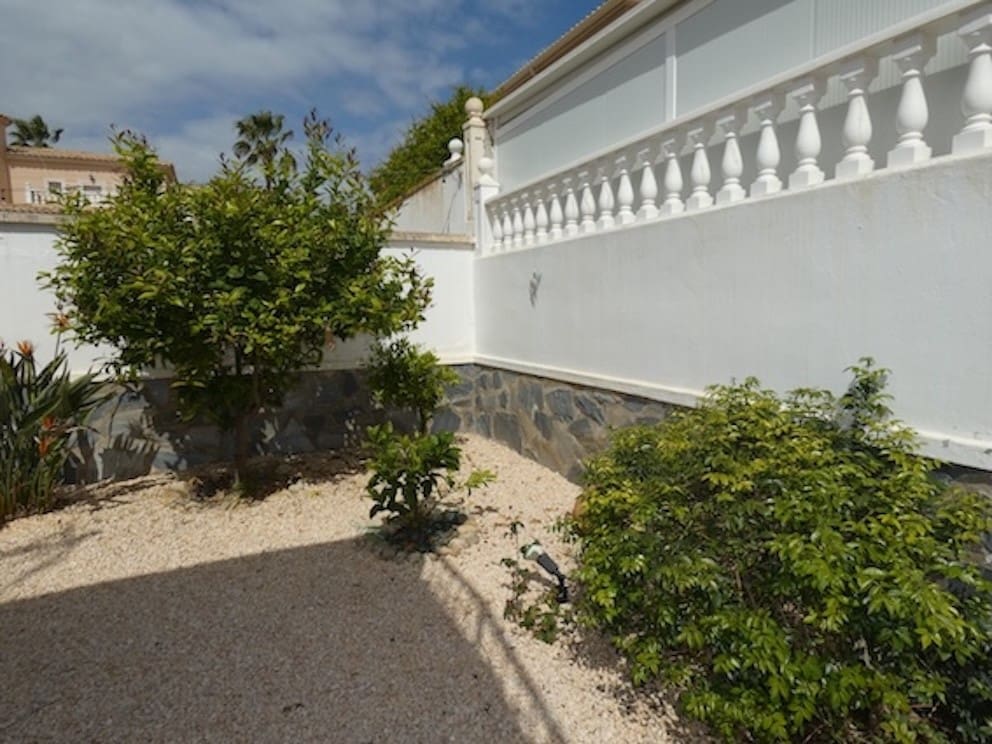 3 soverom Villa til salgs i La Marina med svømmebasseng garasje - € 360 000 (Ref: 9725019)