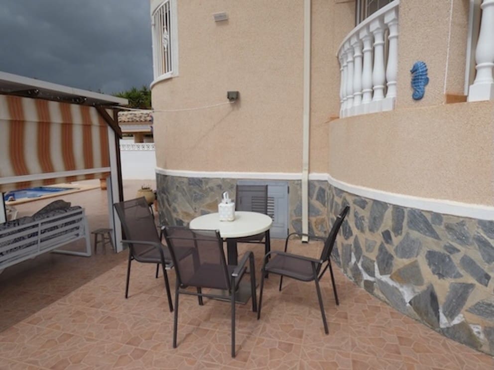 3 soverom Villa til salgs i La Marina med svømmebasseng garasje - € 360 000 (Ref: 9725019)