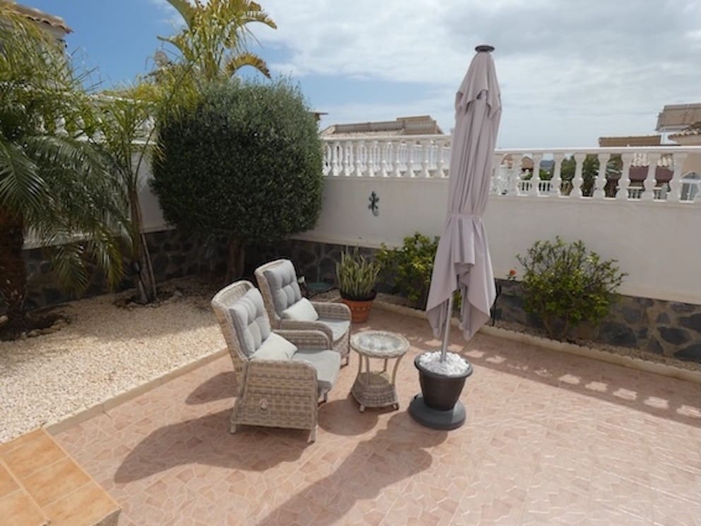 3 soverom Villa til salgs i La Marina med svømmebasseng garasje - € 360 000 (Ref: 9725019)