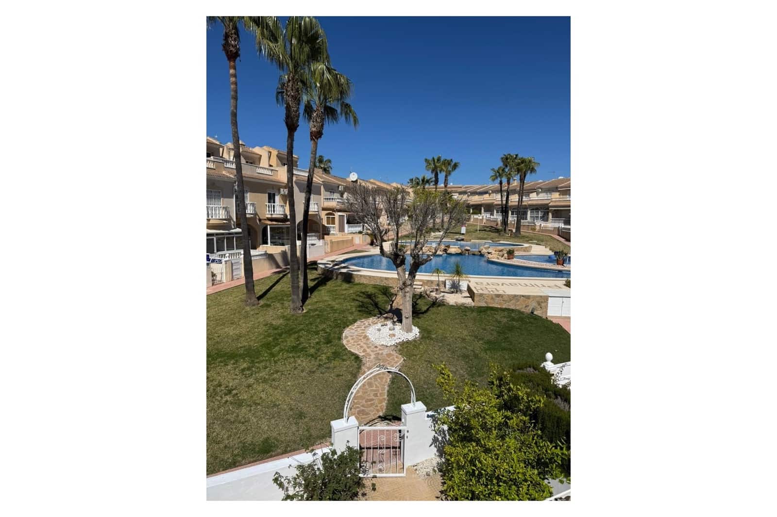 2 sovrum Lägenhet till salu i Dona Pepa med pool - 165 000 € (Ref: 9735471)