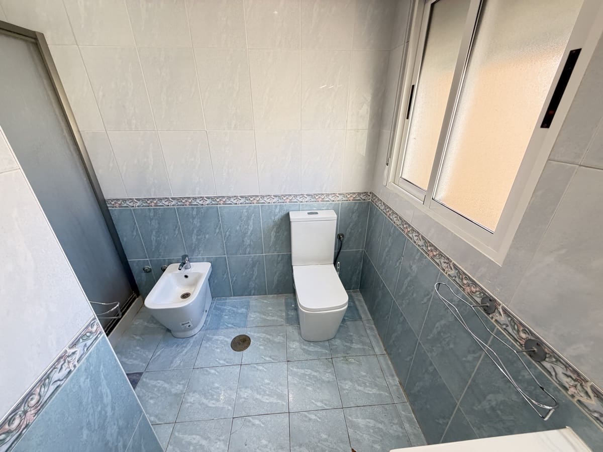 2 makuuhuone Omakotitalo myytävänä paikassa Los Altos mukana uima-altaan - 199 000 € (Ref: 9741675)