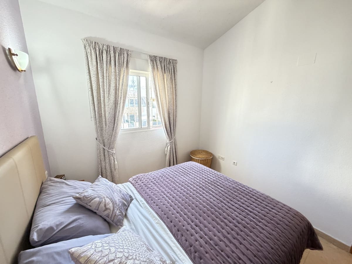 2 soverom Leilighet til salgs i Villamartin med svømmebasseng - € 139 995 (Ref: 9751887)