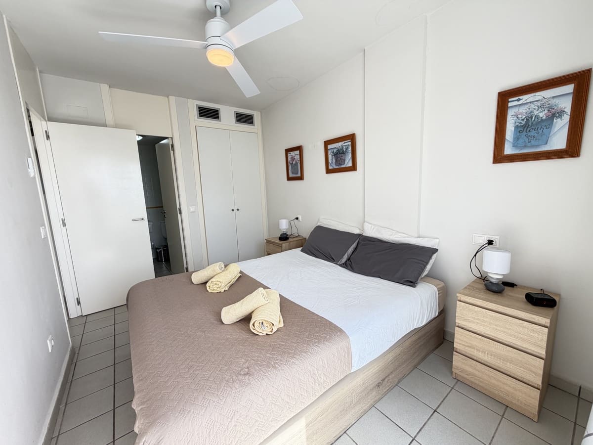 2 makuuhuone Huoneisto myytävänä paikassa Playa Flamenca mukana uima-altaan - 235 000 € (Ref: 9758826)