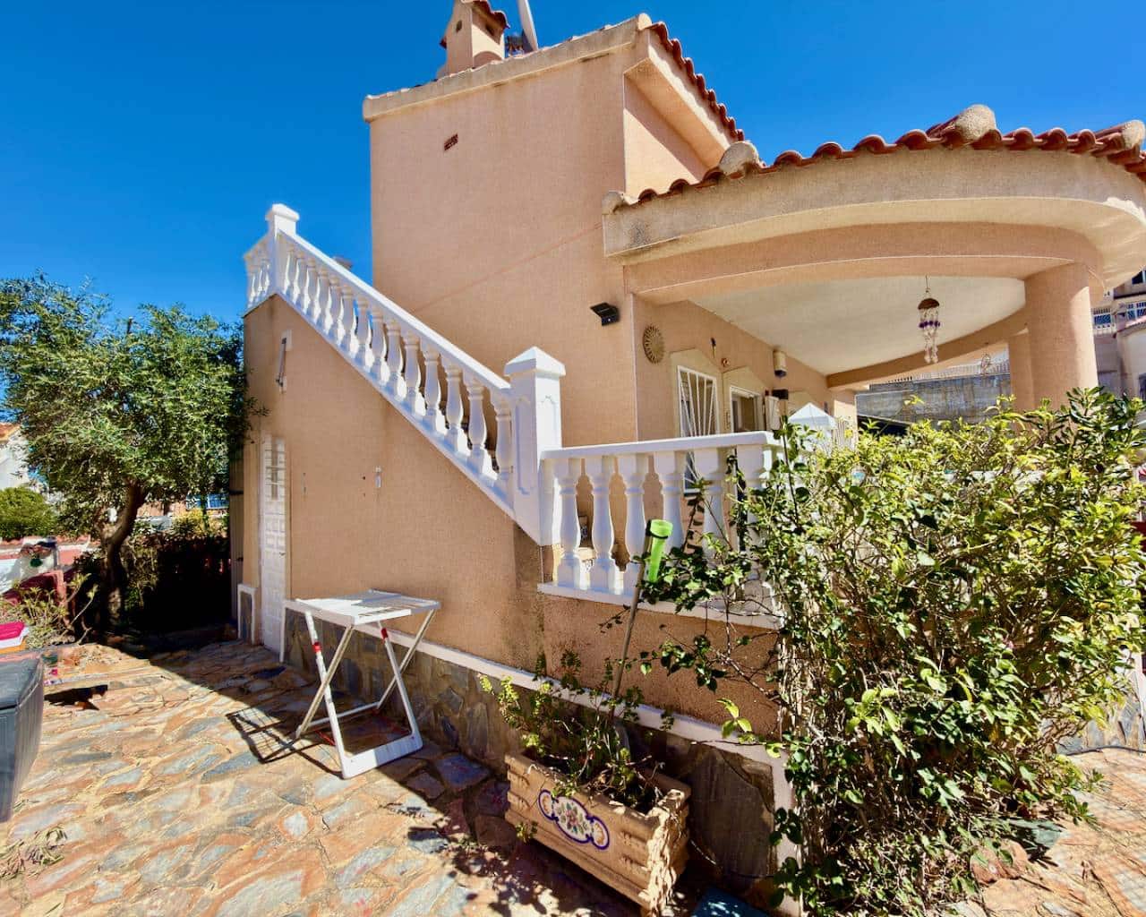 2 bedroom Villa for sale in Ciudad Quesada with pool garage - € 235,000 (Ref: 9846814)