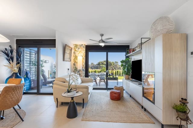 2 soveværelse Lejlighed til salg i Rocio del Mar, Torrevieja med swimmingpool - € 519.000 (Ref: 9847869)