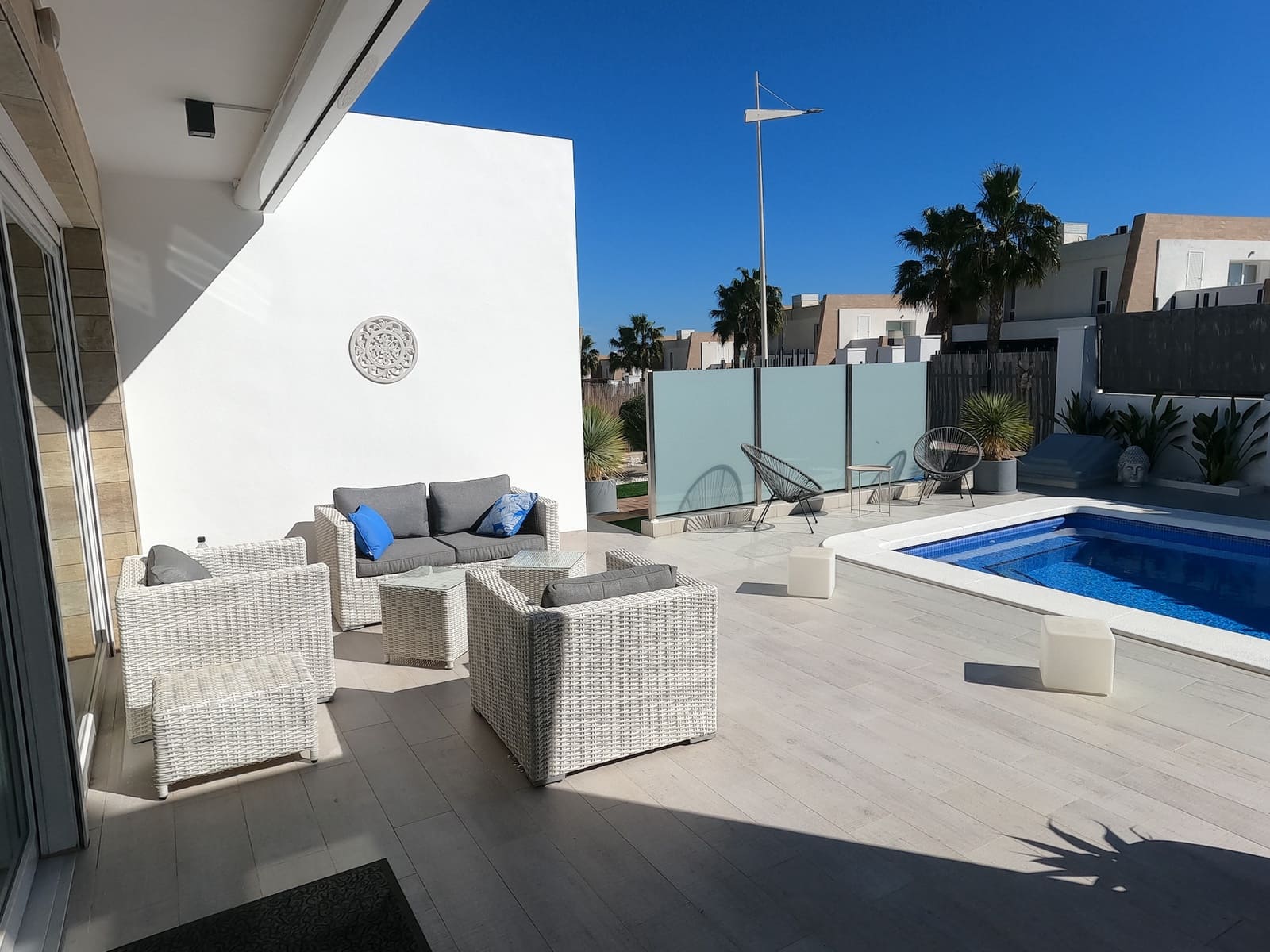 3 soveværelse Villa til salg i Algorfa med swimmingpool - € 585.000 (Ref: 9847871)