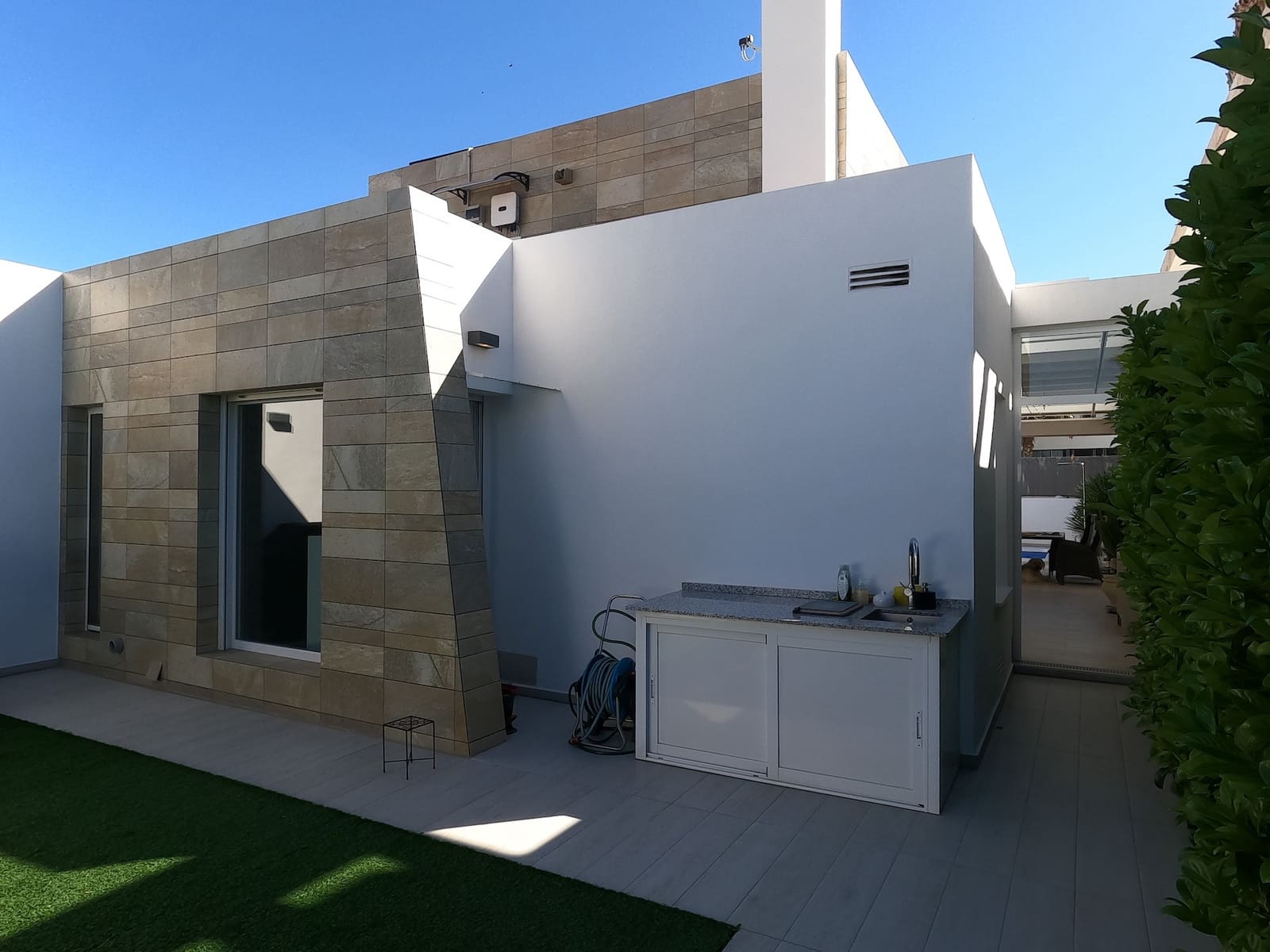 3 soveværelse Villa til salg i Algorfa med swimmingpool - € 585.000 (Ref: 9847871)