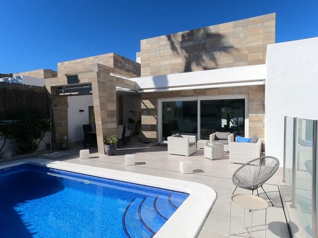 3 soveværelse Villa til salg i Algorfa med swimmingpool - € 585.000 (Ref: 9847871)