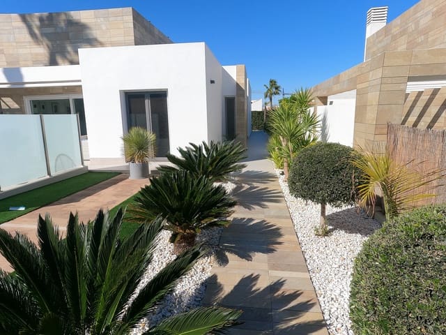 3 soveværelse Villa til salg i Algorfa med swimmingpool - € 585.000 (Ref: 9847871)