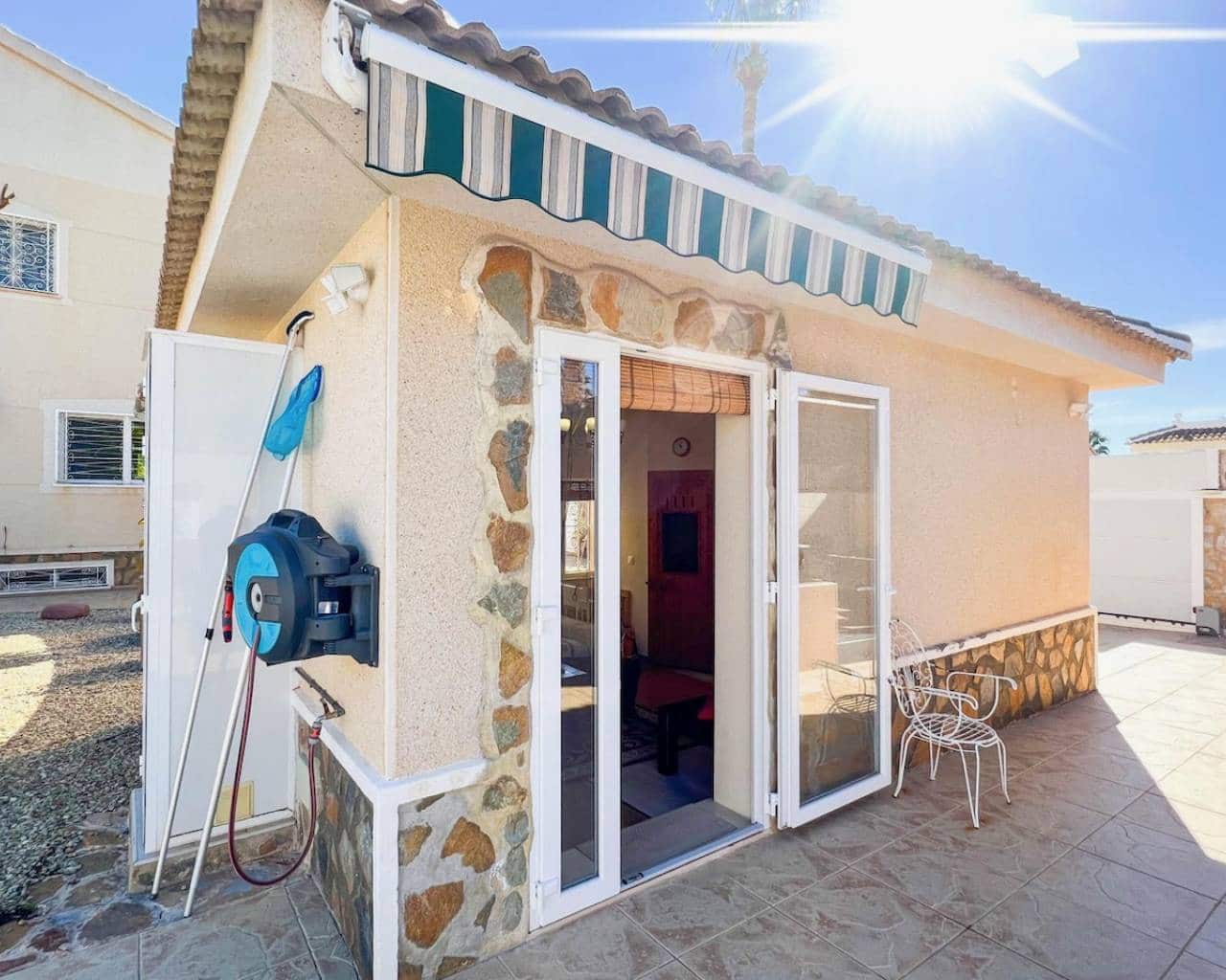 4 soveværelse Villa til salg i Dona Pepa med swimmingpool - € 569.000 (Ref: 9851331)
