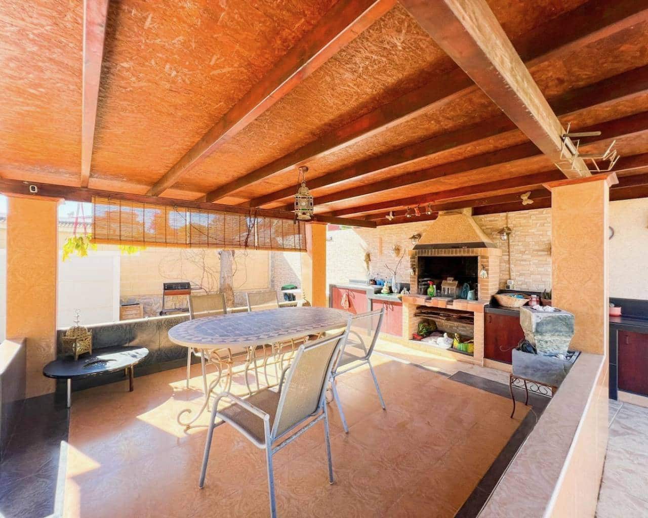 4 soveværelse Villa til salg i Dona Pepa med swimmingpool - € 569.000 (Ref: 9851331)