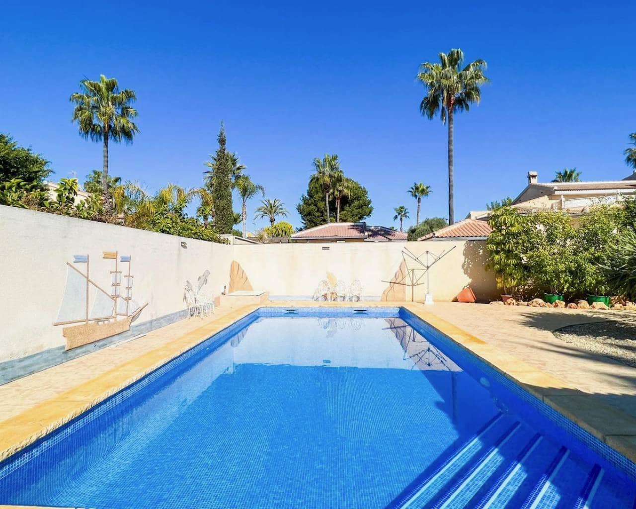 4 soveværelse Villa til salg i Dona Pepa med swimmingpool - € 569.000 (Ref: 9851331)