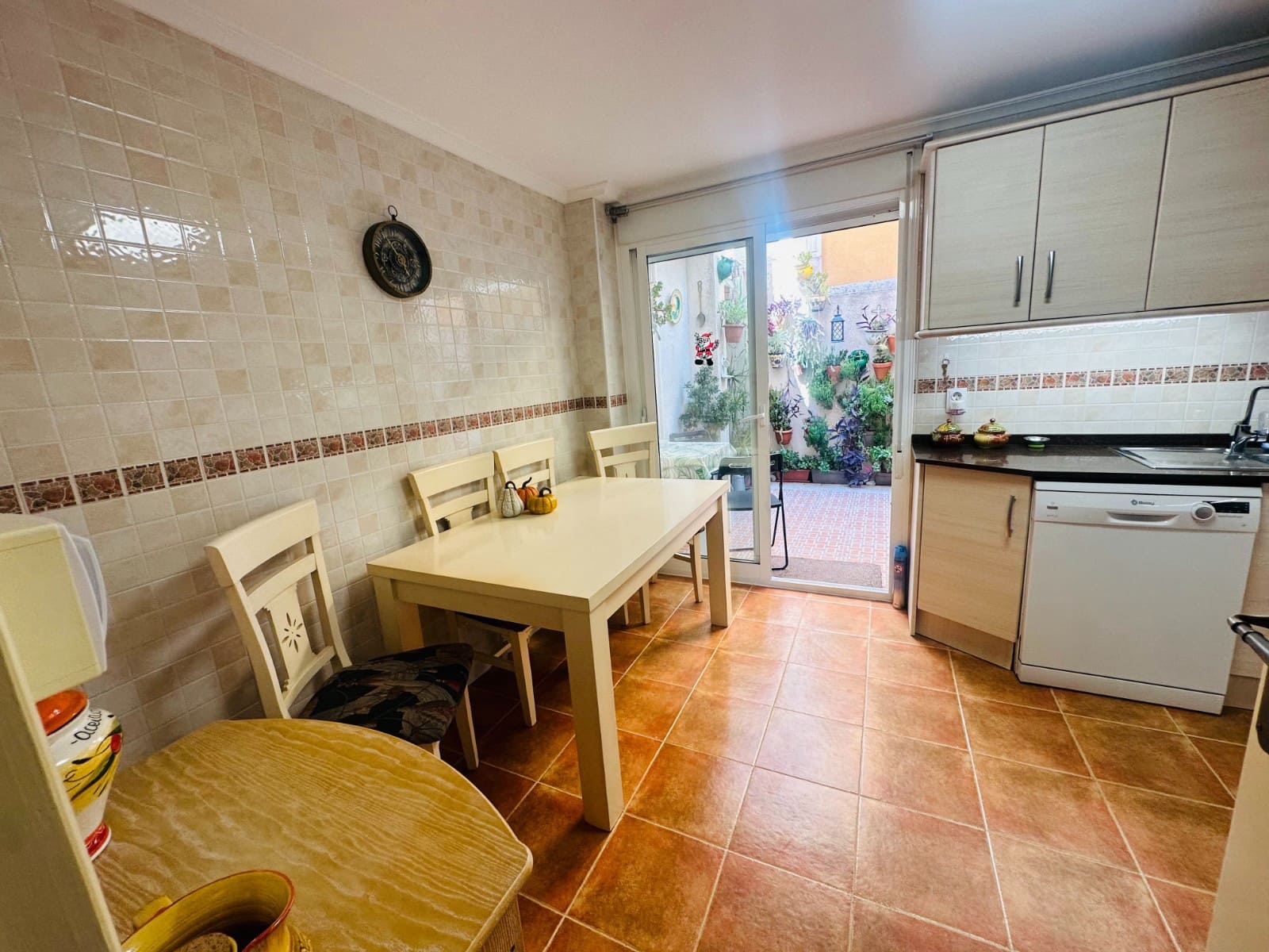 3 sypialnia Dom na sprzedaż w Jacarilla z garażem - 185 000 € (Ref: 9855159)