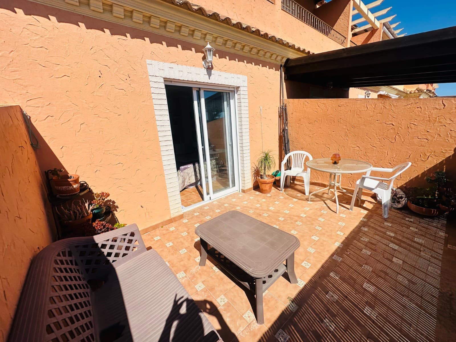 3 sypialnia Dom na sprzedaż w Jacarilla z garażem - 185 000 € (Ref: 9855159)