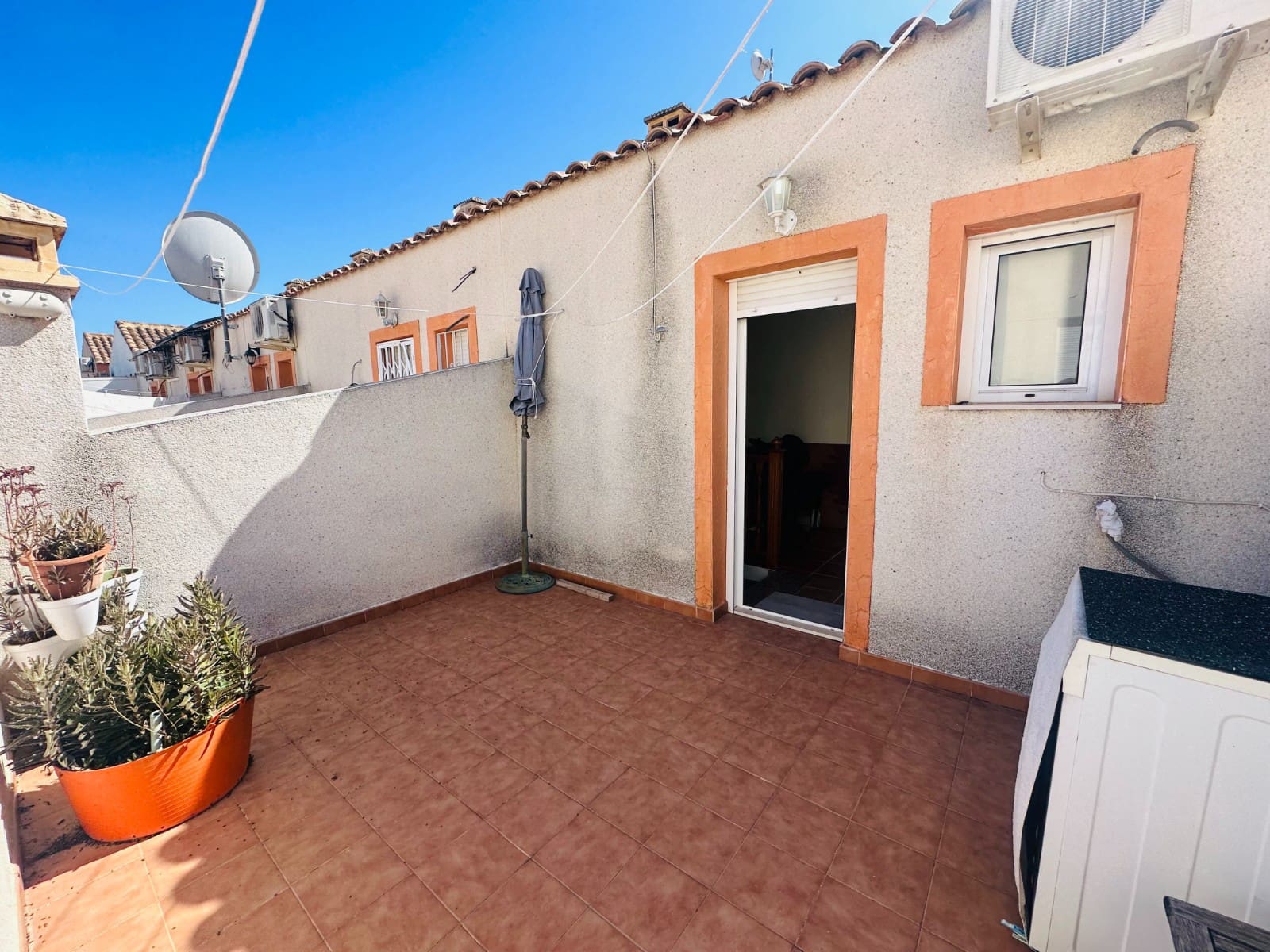 3 sypialnia Dom na sprzedaż w Jacarilla z garażem - 185 000 € (Ref: 9855159)