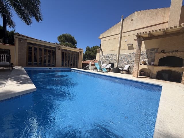 4 camera da letto Villa in vendita in Los Balcones con piscina garage - 490.000 € (Rif: 9866525)
