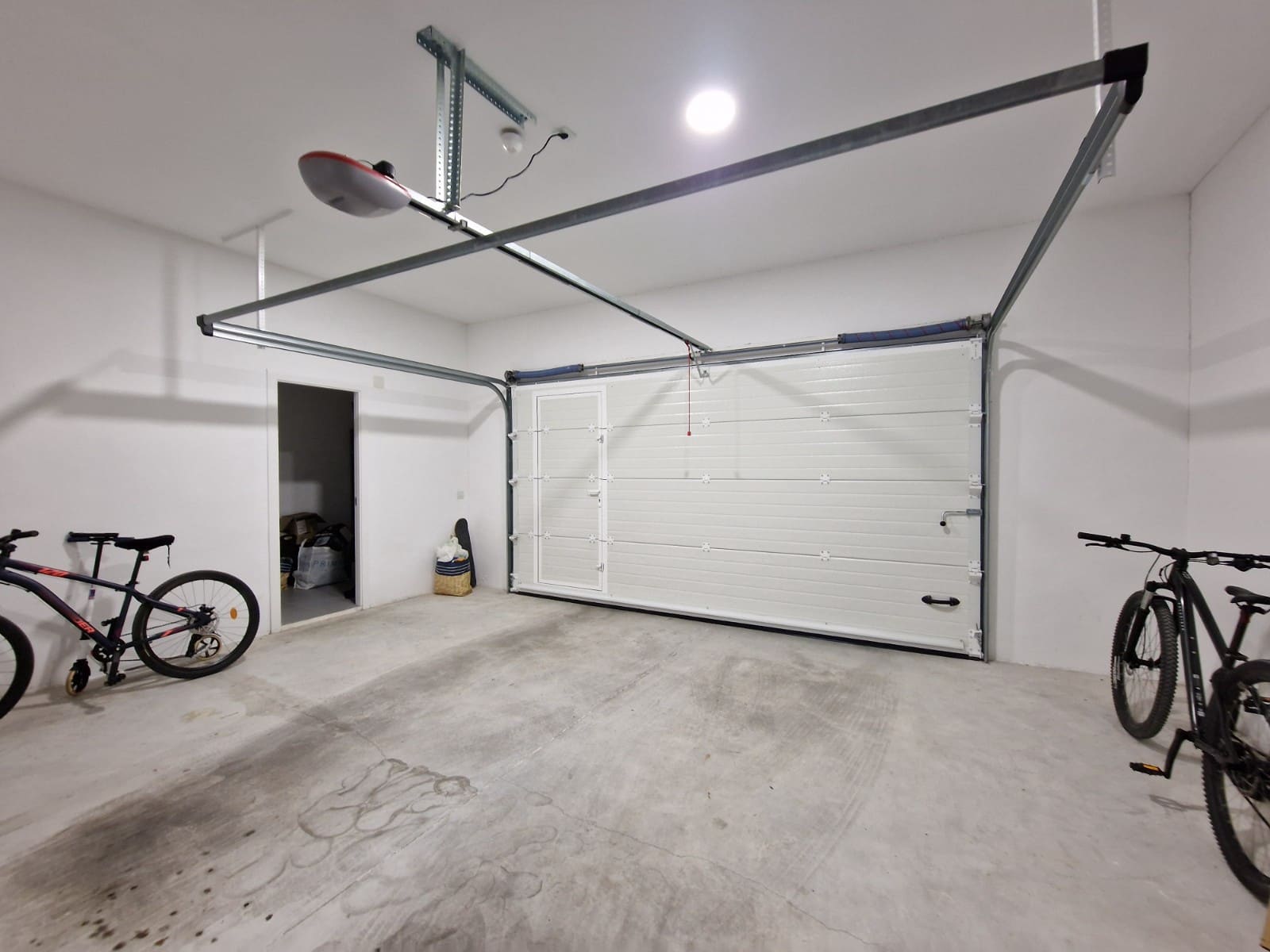 4 soveværelse Villa til salg i Guardamar del Segura med swimmingpool garage - € 570.000 (Ref: 9891707)