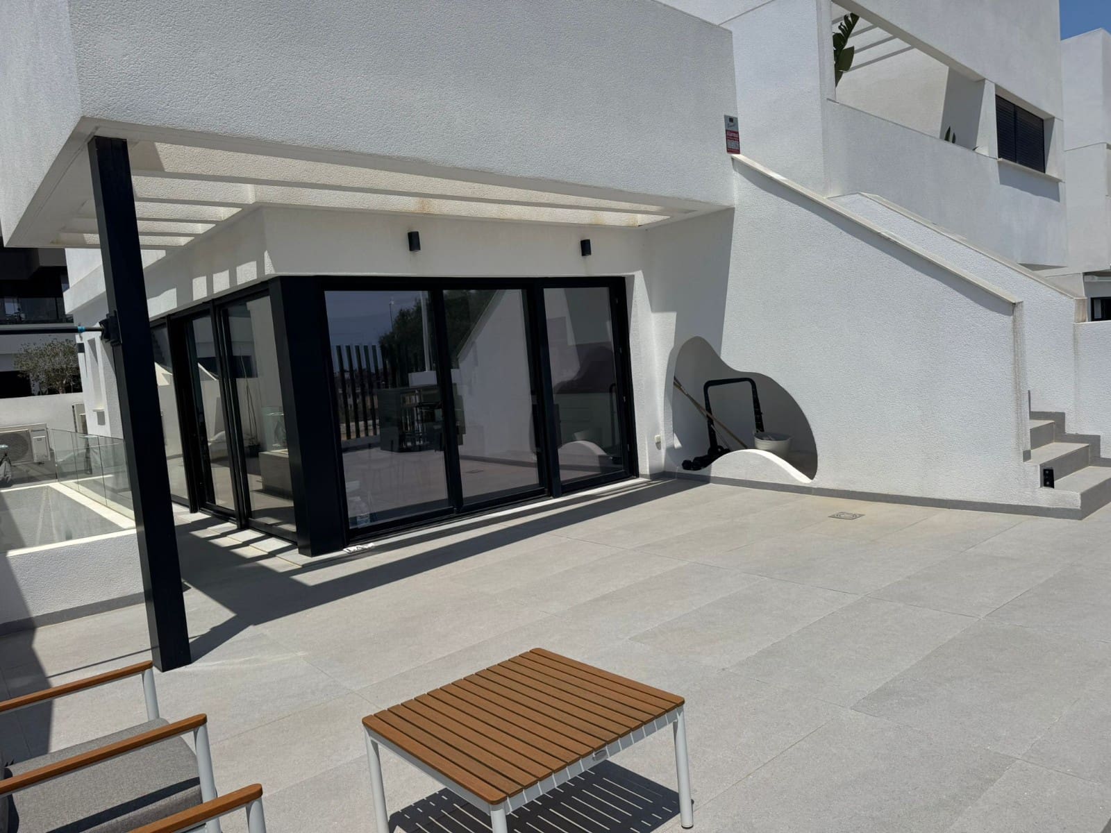 4 soveværelse Villa til salg i Guardamar del Segura med swimmingpool garage - € 570.000 (Ref: 9891707)