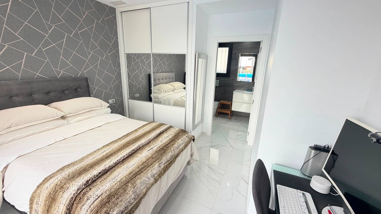 3 soveværelse Villa til salg i Los Montesinos med swimmingpool - € 425.000 (Ref: 9893961)