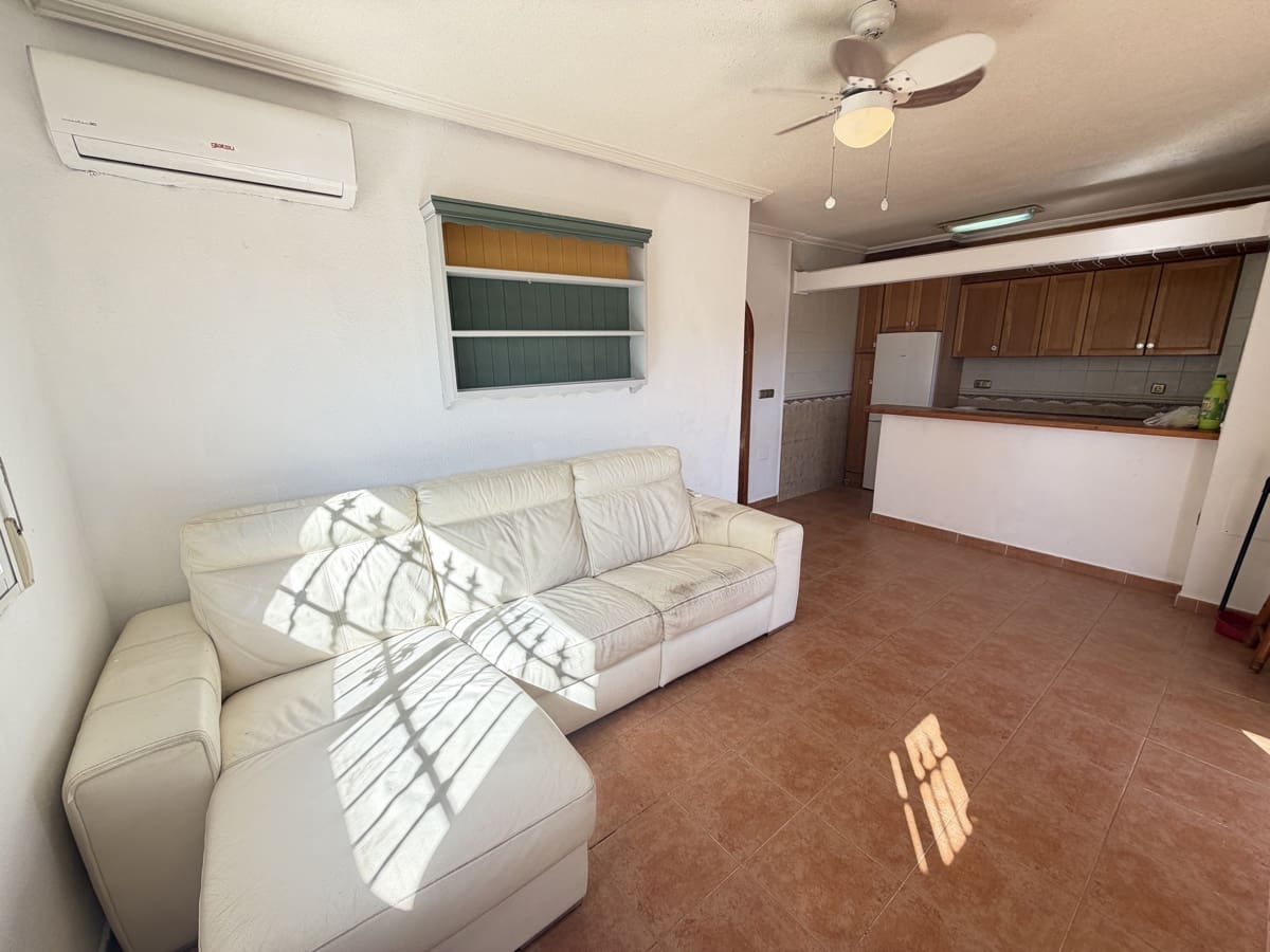 3 slaapkamer Huis te koop in Playa Flamenca met zwembad - € 195.000 (Ref: 9895789)