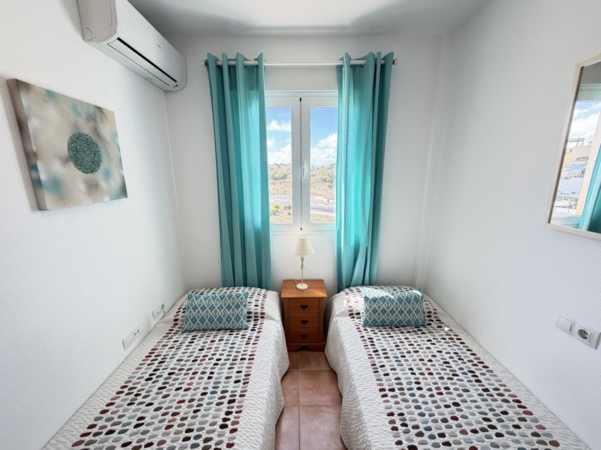 2 chambre Appartement à vendre à Villamartin avec piscine - 189 900 € (Ref: 9902838)