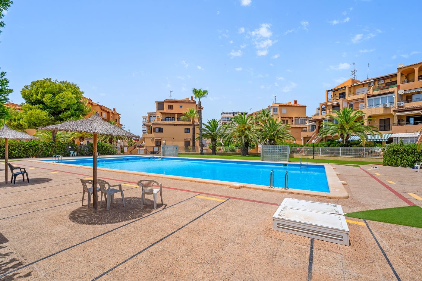2 Zimmer Apartment zu verkaufen in Aguas Nuevas mit Pool - 165.000 € (Ref: 9916525)