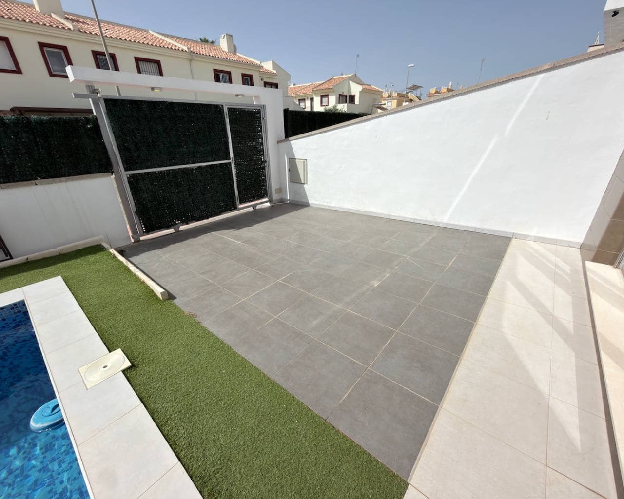 3 soveværelse Villa til salg i Ciudad Quesada med swimmingpool - € 399.000 (Ref: 9921866)