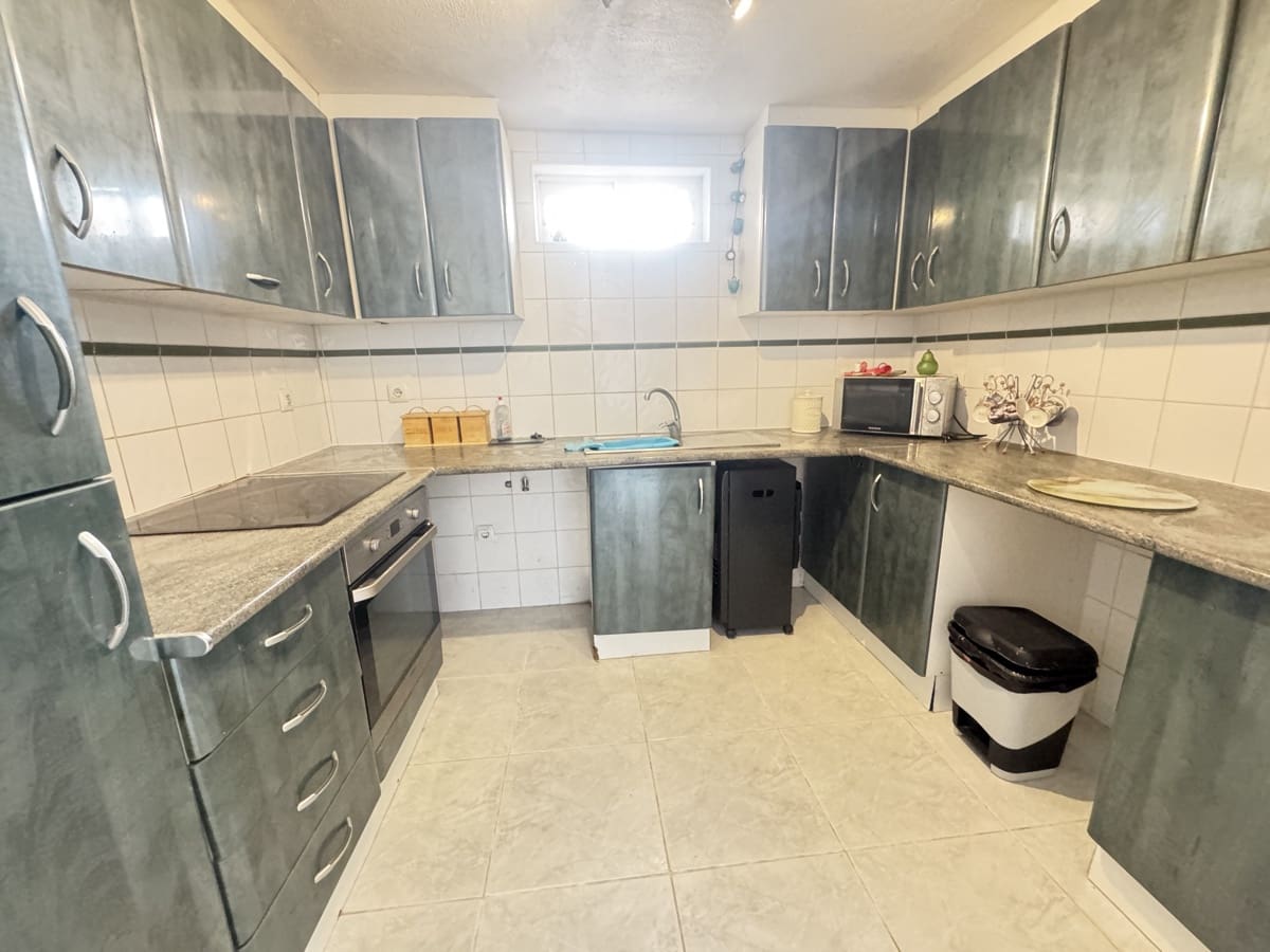 4 chambre Villa/Maison à vendre à Villamartin - 299 000 € (Ref: 9932839)