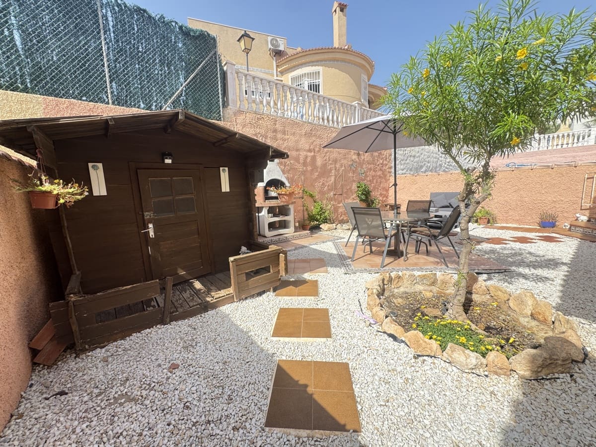 4 chambre Villa/Maison à vendre à Villamartin - 299 000 € (Ref: 9932839)