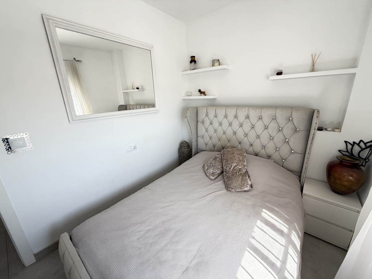 3 soveværelse Villa til salg i San Miguel de Salinas med swimmingpool - € 350.000 (Ref: 9937652)