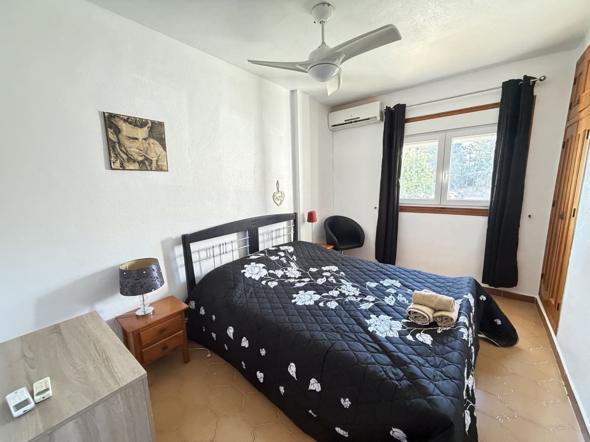 2 soverom Leilighet til salgs i Villamartin med svømmebasseng - € 164 900 (Ref: 9945100)