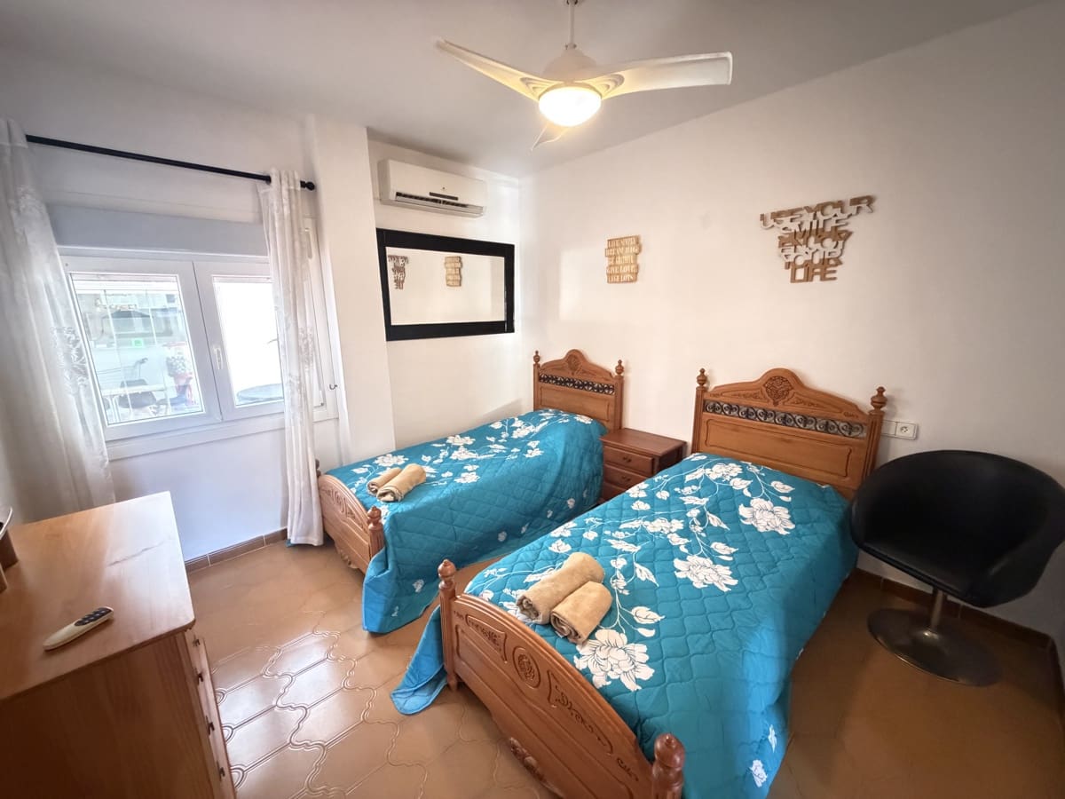 2 soverom Leilighet til salgs i Villamartin med svømmebasseng - € 164 900 (Ref: 9945100)