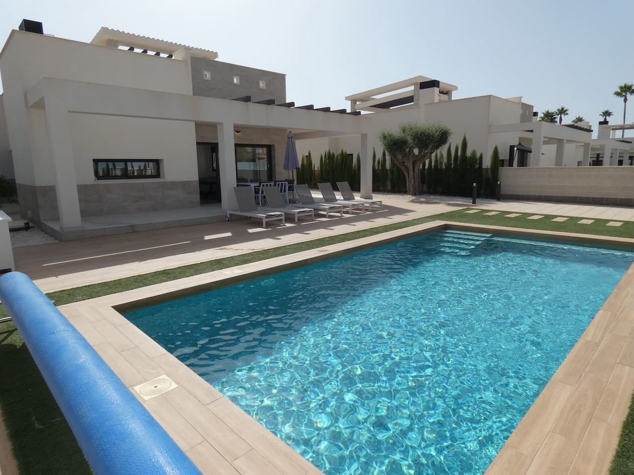 3 soveværelse Villa til salg i Ciudad Quesada med swimmingpool garage - € 620.000 (Ref: 9961538)