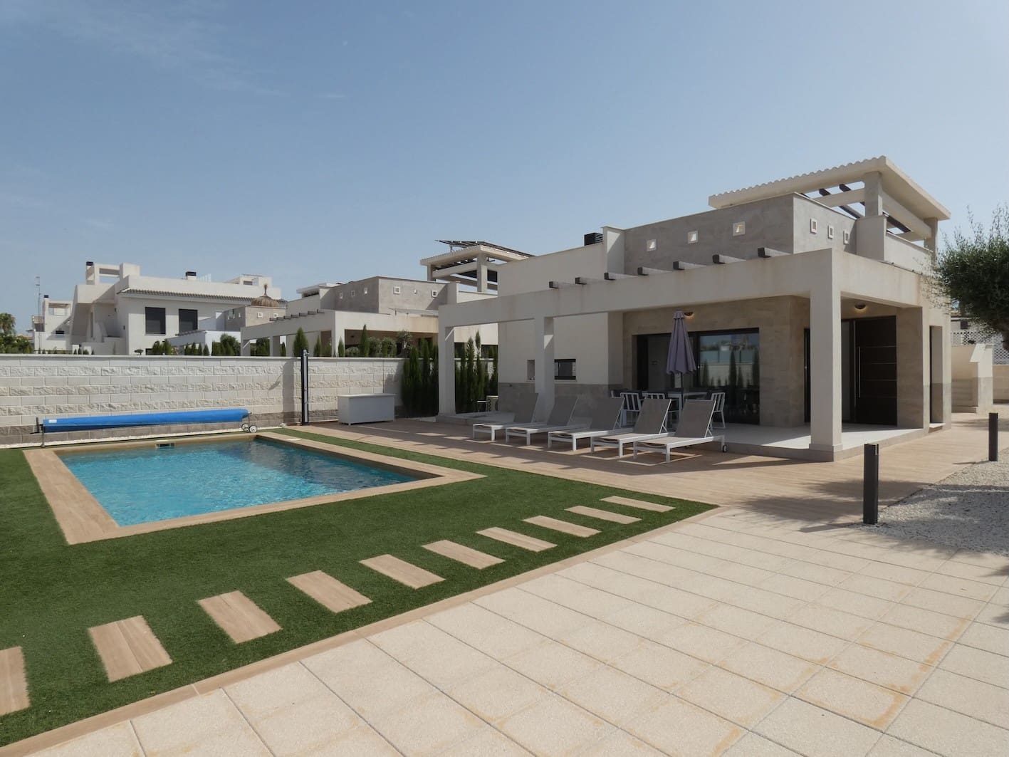 3 soveværelse Villa til salg i Ciudad Quesada med swimmingpool garage - € 620.000 (Ref: 9961538)